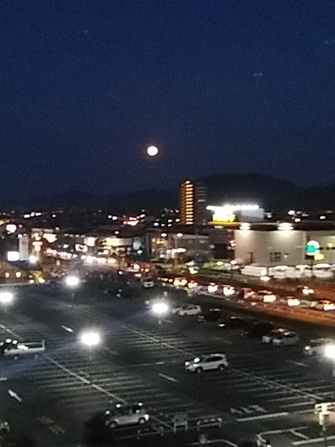 （10/1晩、出雲市姫原町にて）